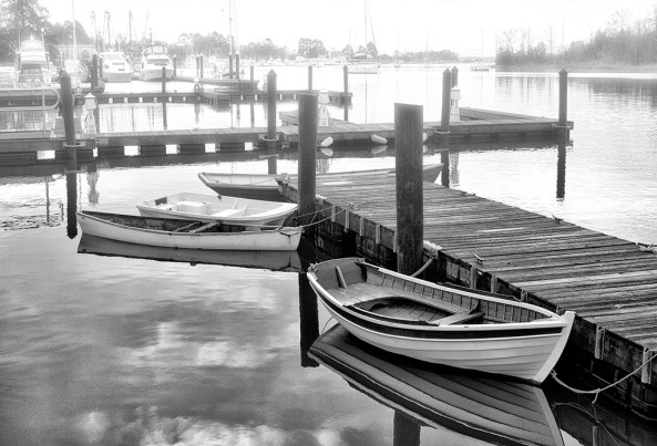 B&W Foggy Dingys, X-E1 and the 18-55mm lens
