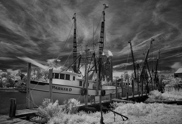 Fuji X100s, 850nm Kolari AR conversion - Shrimp Boat